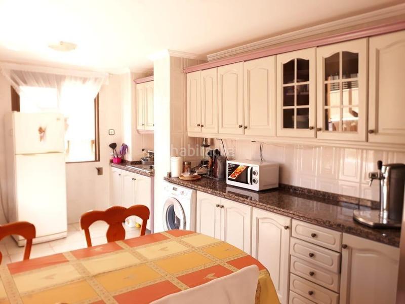 Foto 765ecb5e-f1be-4186-83d4-b4da18ab0314. Edificio in San Antón Alicante