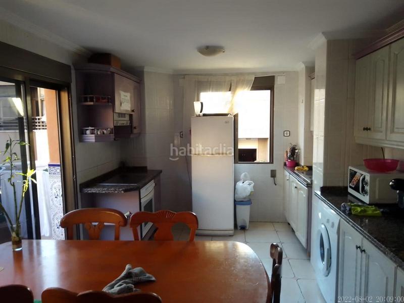 Foto 9734b112-57ba-44bf-9e94-fe5ae4eaca90. Edifici a San Antón Alicante