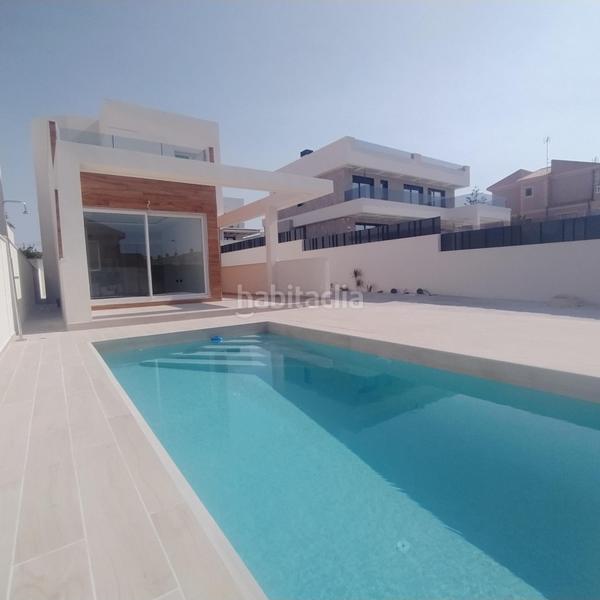 Foto 32f62f98-f30f-4d91-a45d-8425b0d8d0c9. Xalet amb piscina a Aguas Nuevas Torrevieja