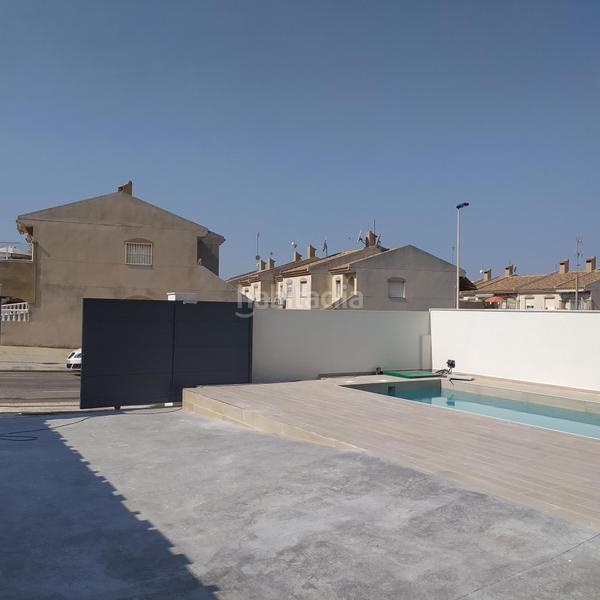 Foto 44f8e657-c686-4158-8d3a-6180d9e2f64d. Xalet amb piscina a Aguas Nuevas Torrevieja