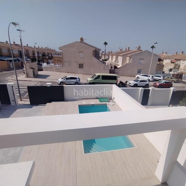 Foto b6abb64a-6ab3-4033-8dee-52dc792e4c91. Xalet amb piscina a Aguas Nuevas Torrevieja