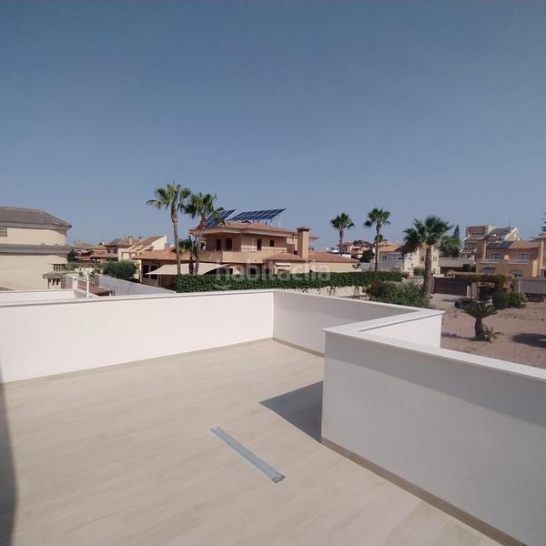 Foto ba0c63a4-bbeb-4027-a1e7-0dc9589ecd09. Xalet amb piscina a Aguas Nuevas Torrevieja