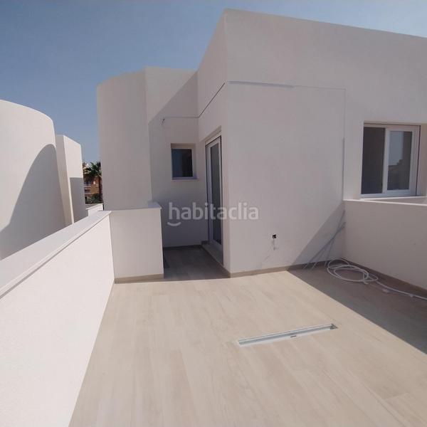 Foto cea1c507-20c8-47e0-b847-ac9171bcdaed. Xalet amb piscina a Aguas Nuevas Torrevieja