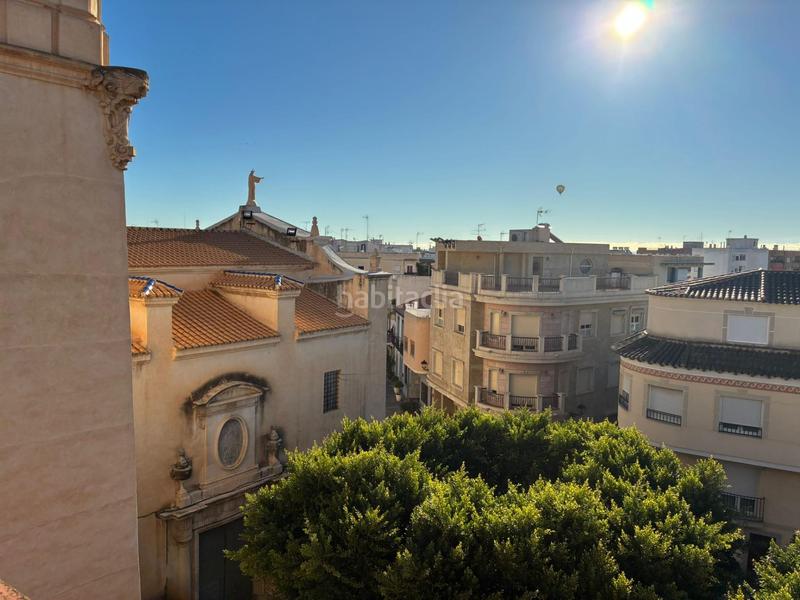 Foto 0ab8c362-e3cd-4751-8349-7c578ec03653. Pis a Catral