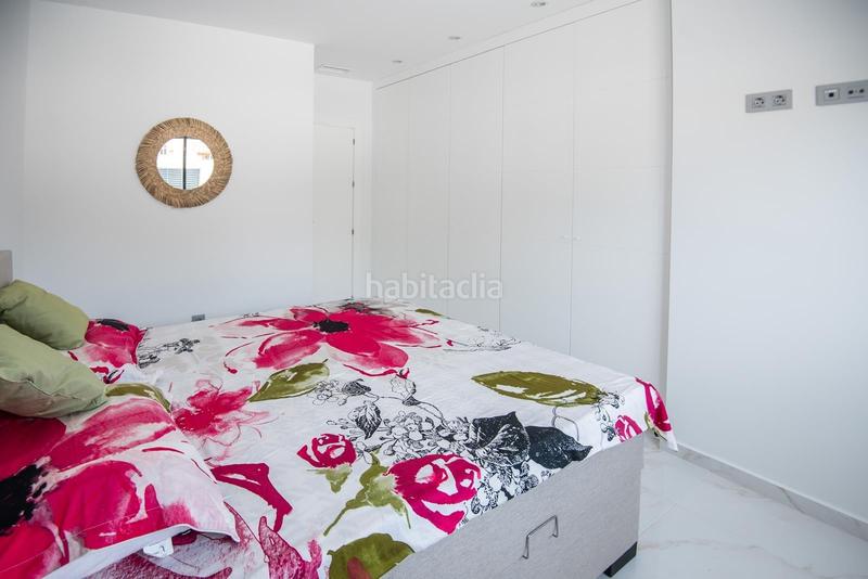 Foto 686efe98-44fd-43f8-8449-9275efa4d8c4. Chalet con piscina in El Pinar de Campoverde Pilar de la Horadada