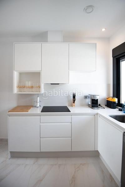 Foto b58cd41f-8847-4643-91a7-f8bb2e38cb2c. Chalet con piscina in El Pinar de Campoverde Pilar de la Horadada