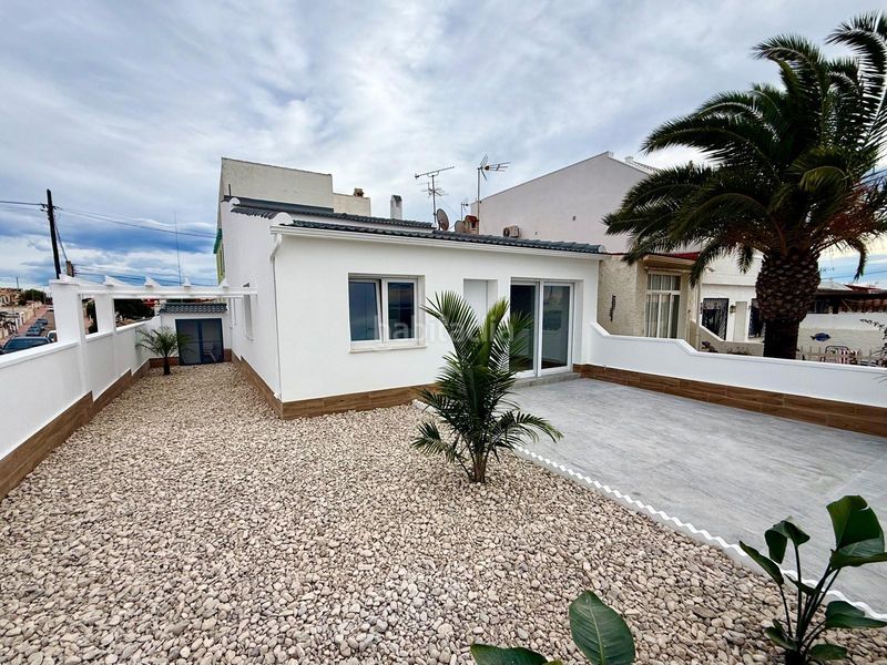 Foto d67c88d7-4dde-4ede-9778-68ab4440f290. Casa a Rojales