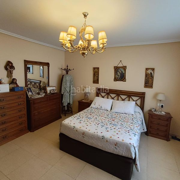Foto 04f672c1-4730-4a50-8148-3946254c1f30. Casa amb aparcament a Catral