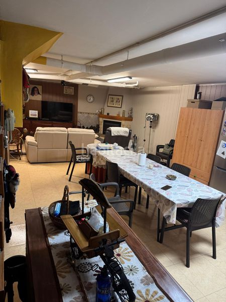 Foto 233e302b-6f2a-41d8-8b5e-278171ec88ab. Casa amb aparcament a Catral