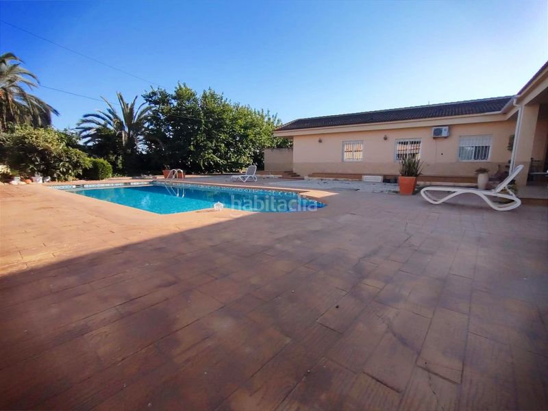 Foto 27837e74-c302-4044-a5bc-e1ef6ba916e2. Casa a Almoradí