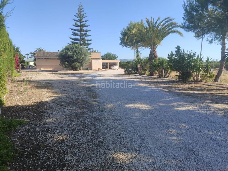 Foto 3a97be00-f2b5-4dd5-a5d1-9384eb618df6. Casa a Almoradí