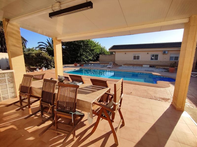 Foto ebf26b82-6280-4338-afc5-b1dd76996103. Casa a Almoradí