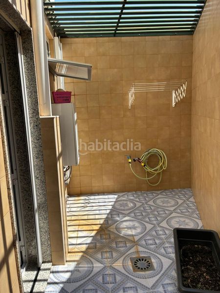 Foto 19e622ee-a1ad-4aea-a25b-117f0abe597e. Casa duplex en venta en Catral
