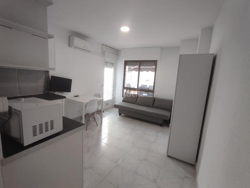 Foto 8ac196b2-8dbc-48d5-b1e3-a028a7be8fc6. Alquiler estudio  con terraza en alquiler de temporada en Torrevieja