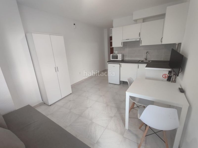 Foto a5939c9b-9345-48a4-9d5d-7f5fe12207f7. Alquiler estudio  con terraza en alquiler de temporada en Torrevieja