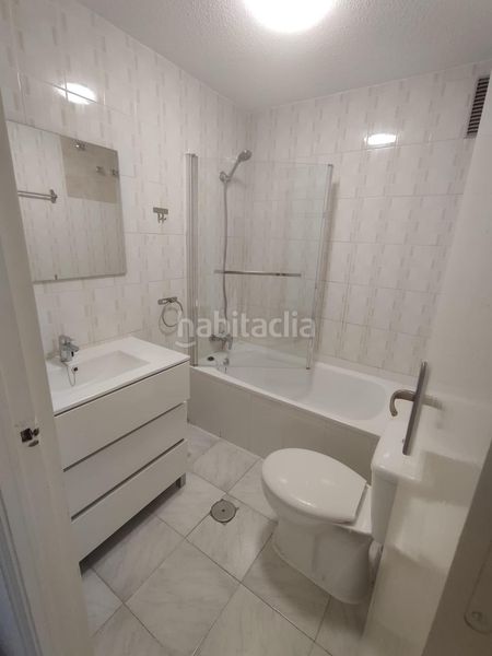 Foto e8ac8a3a-71ca-4629-a6ea-e9b5dc15c4d1. Alquiler estudio  con terraza en alquiler de temporada en Torrevieja