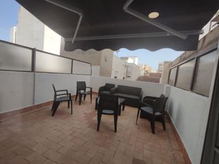 Attique à Puerto Deportivo