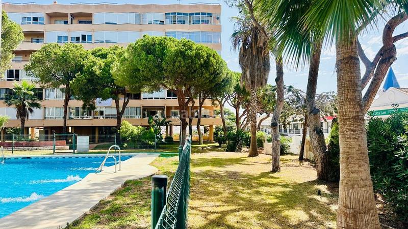 Foto b1eae667-02ad-4945-8729-d3bff0f38c1a. Apartamento en calle olivo de calypso 13 vistas directas al mar costa! piso reformado a nuevo lujo, comodidad y tecnologia! en Mijas