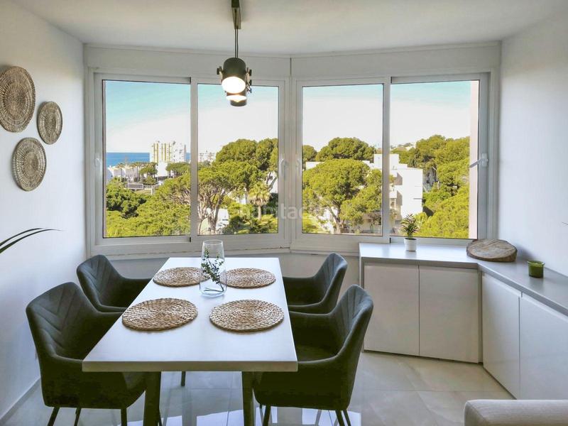 Foto e8bcbf01-fac1-485d-a01f-8f7948842475. Apartamento en calle olivo de calypso 13 vistas directas al mar costa! piso reformado a nuevo lujo, comodidad y tecnologia! en Mijas