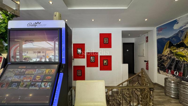 Foto 9fcbff5b-8b58-443f-a876-a38352e595b7. Location local commercial dans Puerto Deportivo Fuengirola