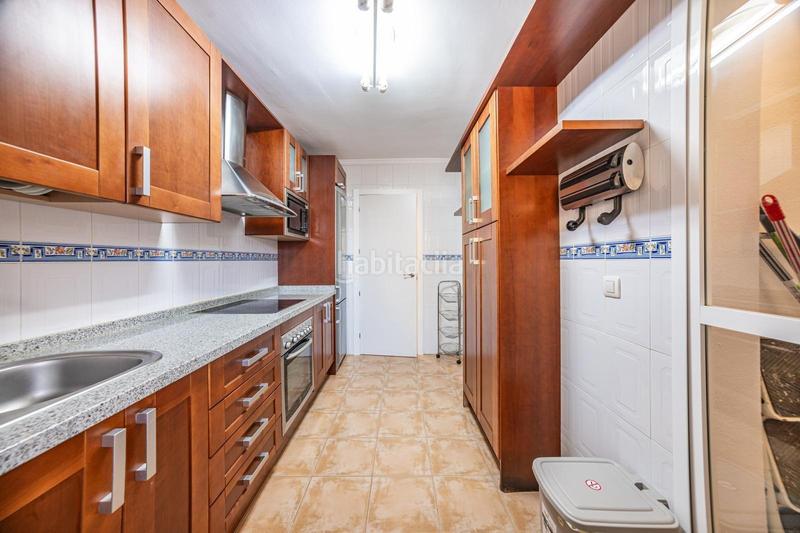 Foto a309b519-bd14-4d63-8eca-1ba48851a9e4. Piso amplio piso en venta con terraza y parking en las lagunas en Mijas