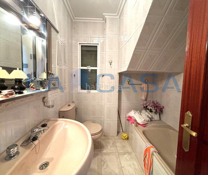 Foto ff99e233-fe04-4b72-96d7-1aad95a32f2b. House with parking in San Carlos - San José Sevilla