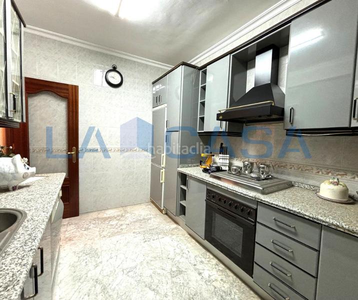 Foto c34f8732-a8b5-45bd-8ec5-940b9e37d222. Maison avec parking dans San Carlos - San José Sevilla
