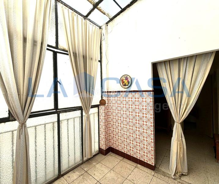 Foto f0f22a8f-2430-45bb-948c-ef5cec4afaa6. Maison avec parking dans San Carlos - San José Sevilla