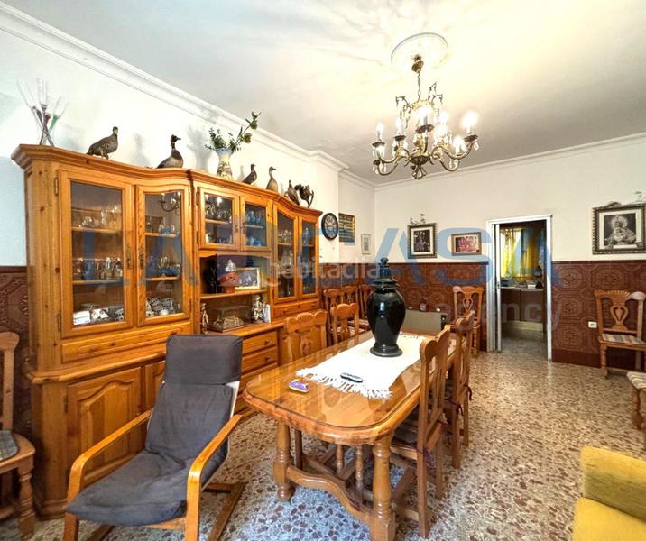 Foto f61cd899-bb90-4526-9a3d-3e818e7f3857. Maison avec parking dans San Carlos - San José Sevilla