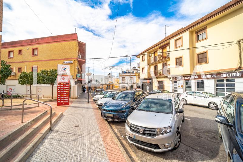 Foto 08007d77-9653-4696-a653-1d108a2922bc. Casa con parcheggio in Centro - Doña Mercedes Dos Hermanas