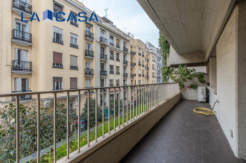 Foto b6c94440-34fb-4a99-9c0c-19dec13297d3. Piso en Universidad-Malasaña Madrid