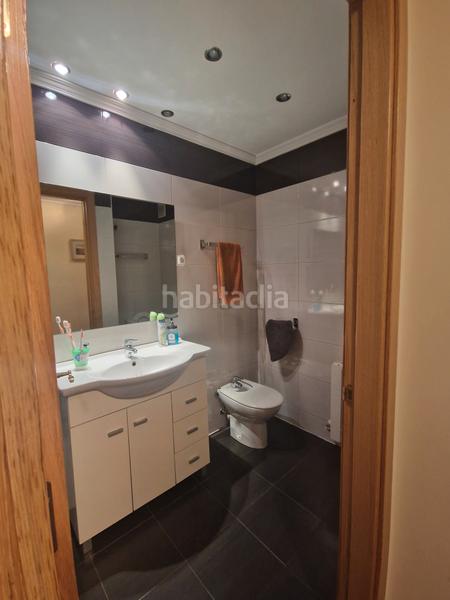 Foto 28bd1e3b-e2be-4250-8553-dc0474de81ce. Piso en Zorrotza Bilbao