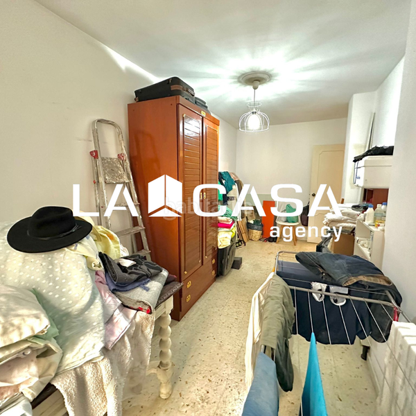Foto 4520d1c2-2f98-4701-a90d-018bd2e2a469. Flat with parking in San Julián Sevilla