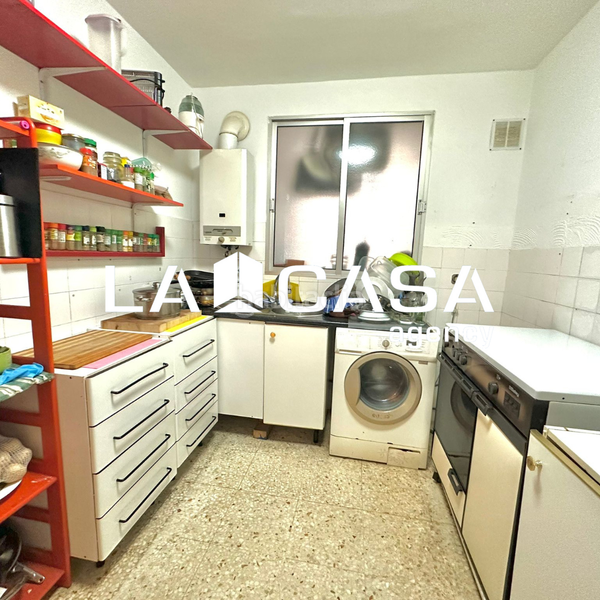 Foto edc685e9-a939-4bc8-ae2d-2b67ca83826b. Flat with parking in San Julián Sevilla