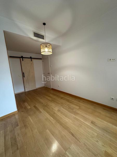 Foto 0073f384-d1f5-4053-b594-786acaed4f22. Piso en Legazpi Madrid