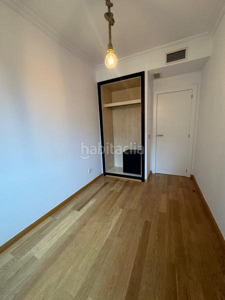Foto 68141863-33f4-49fc-aa8c-060a02a005d3. Piso en Legazpi Madrid