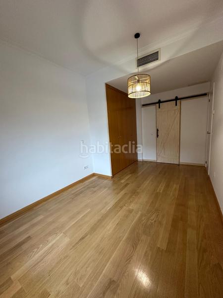 Foto bf9c35e6-ebe2-4ff5-85f7-b9e13d0811a6. Piso en Legazpi Madrid