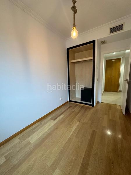 Foto f9130dc7-b13d-4367-8711-eccbb6eaeefc. Piso en Legazpi Madrid