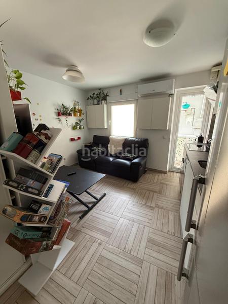 Foto 0a737e68-5118-4435-b2dd-969b83683d71. Piso en Valdeacederas Madrid
