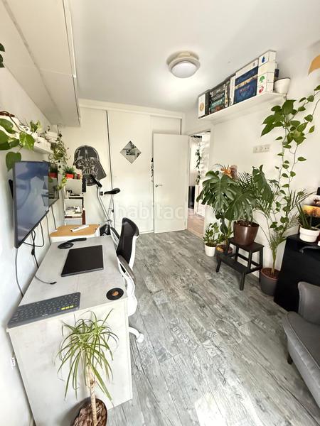 Foto 0b24a786-c256-415b-a38b-7dd9c87e5451. Piso en Valdeacederas Madrid