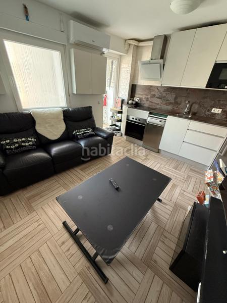 Foto 4f9378c1-cd45-42d6-b718-010eb7a5782a. Piso en Valdeacederas Madrid