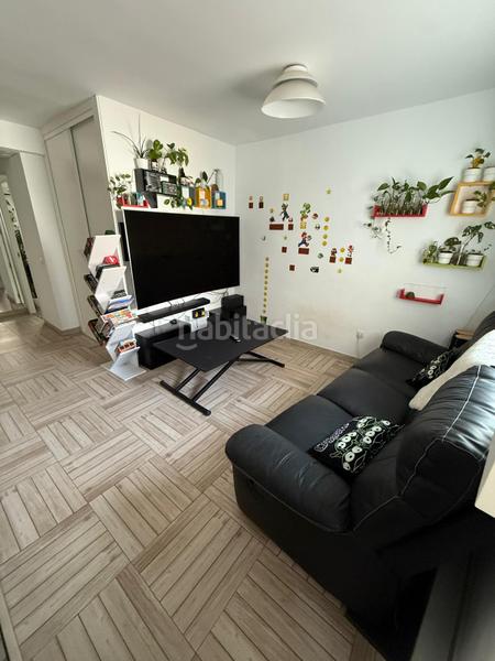 Foto a172b2d1-16ea-4d0f-a49b-5975ae32b9a2. Piso en Valdeacederas Madrid
