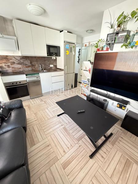 Foto a3b18f82-a1b5-4fd0-a60e-84042ad3581f. Piso en Valdeacederas Madrid