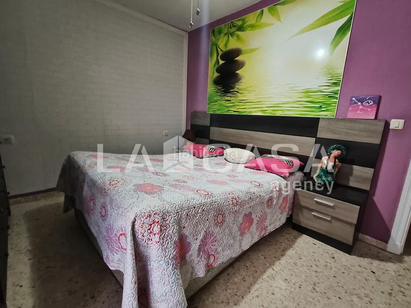 Foto b397322a-65a0-4205-a009-331d5d6efc65. Ground floor with pool in San García Algeciras