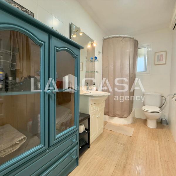 Foto 3818413b-b32a-4177-b3c5-8ee6b0b89aff. Appartamento in Cruz Roja Sevilla