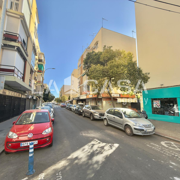 Foto 449ead34-7e26-4642-ae1e-f94eb21b4735. Appartamento in Cruz Roja Sevilla