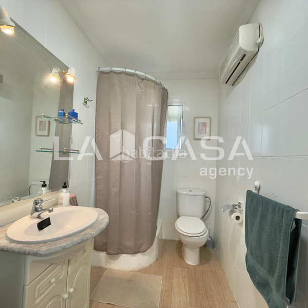 Foto eb18ddf8-2d70-4185-8d8f-a9e879668ba1. Appartamento in Cruz Roja Sevilla