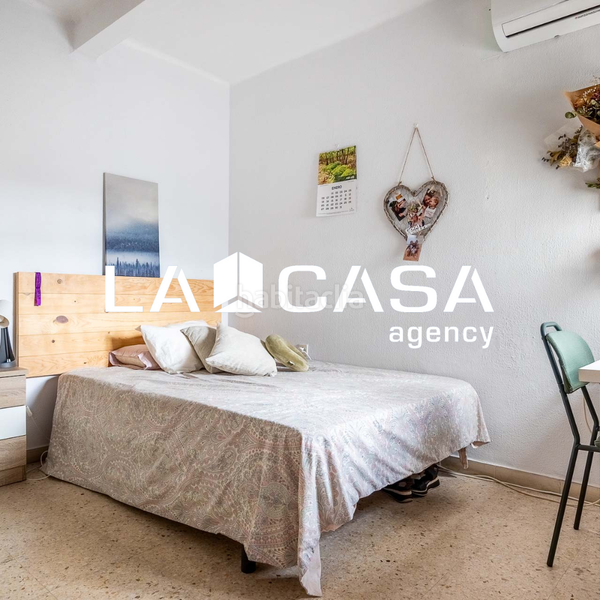 Foto e8e509a6-9b4b-44f0-8833-241b4ad625de. Pis a Cruz Roja Sevilla