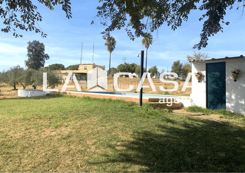 Foto 48ef53cc-5eaf-49a8-9b8a-e7f1c2a58b5b. Chalet avec parking piscine dans Sanlúcar la Mayor