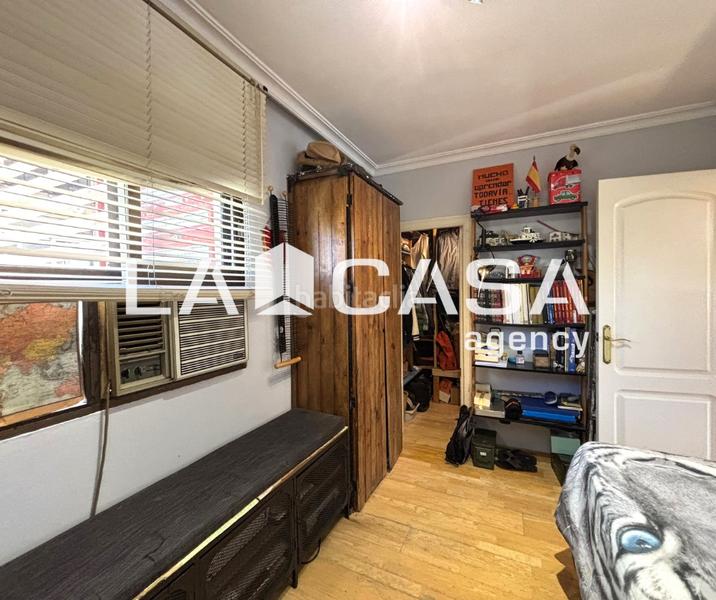 Foto f3c4afda-6e78-45ff-be96-23762bd3c900. Piso en Villegas Sevilla